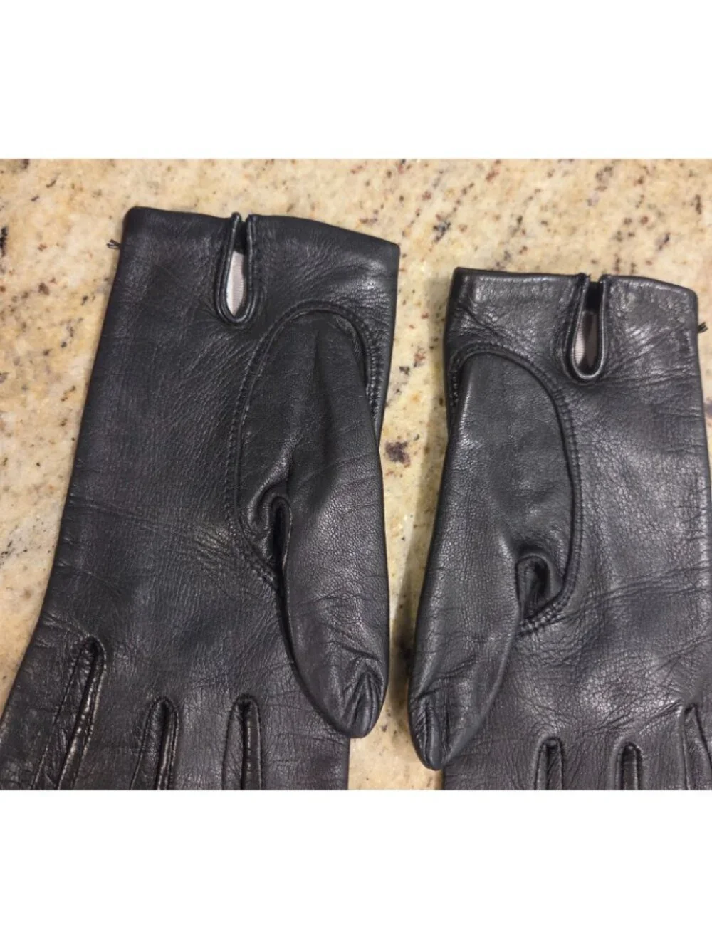 Vintage Womens Size 7 S/M Black Soft Leather Antron Lined Short Gloves